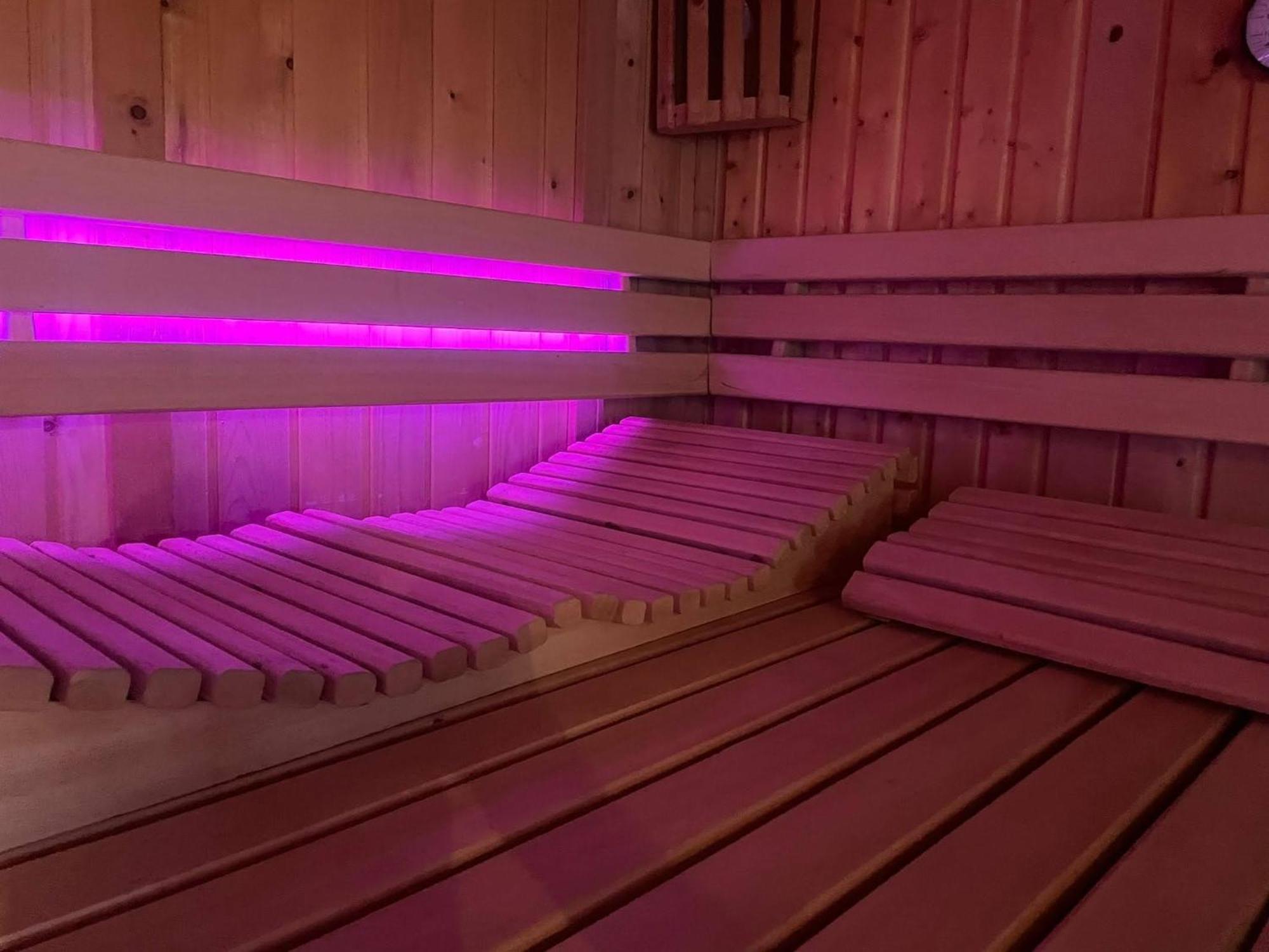 Kota Wadway Villa Spanbroek Exteriör bild