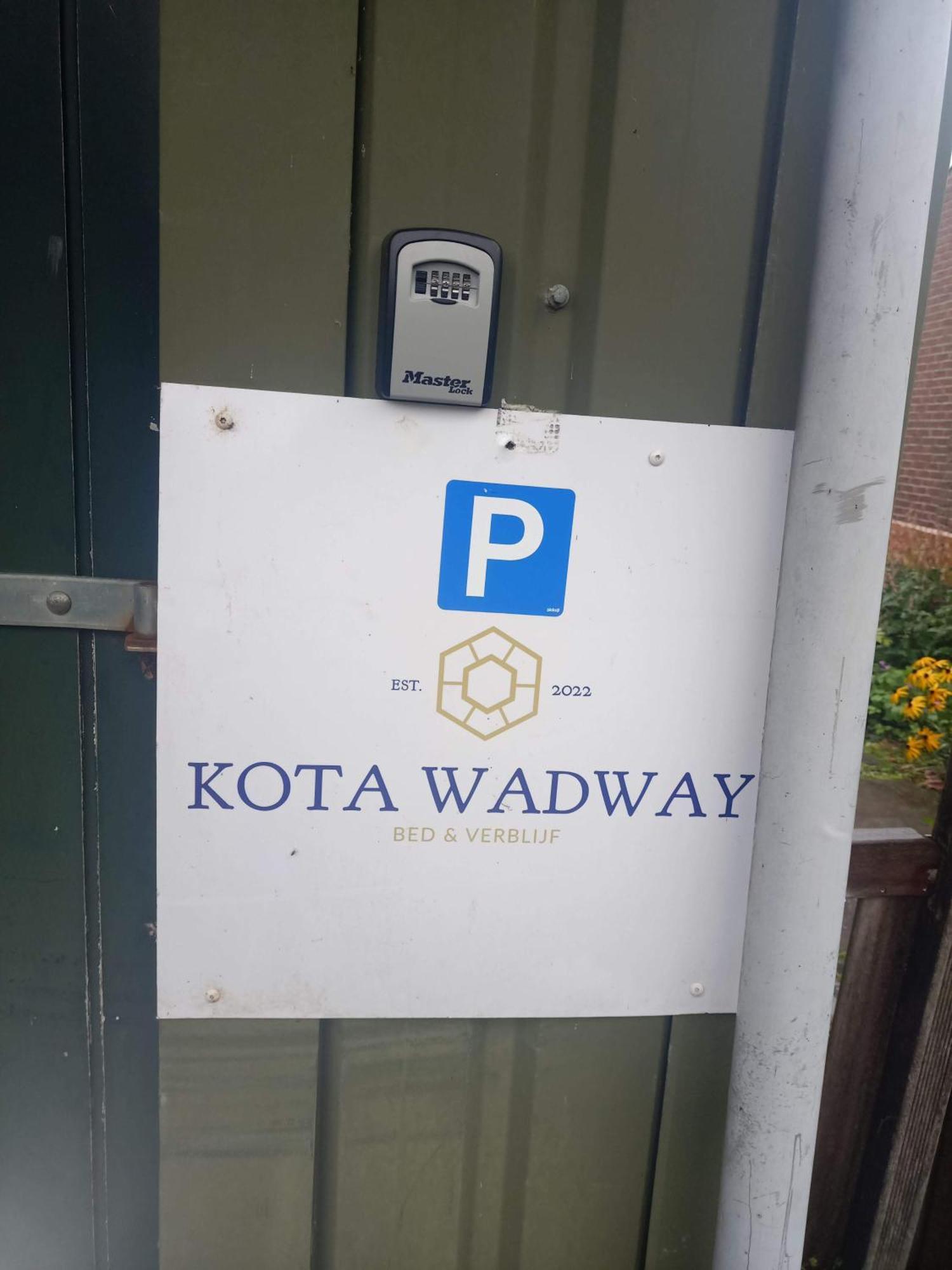 Kota Wadway Villa Spanbroek Exteriör bild